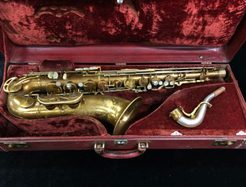 Vintage Original Lacquer King Super 20 Tenor Saxophone Full Pearls, Serial #298344